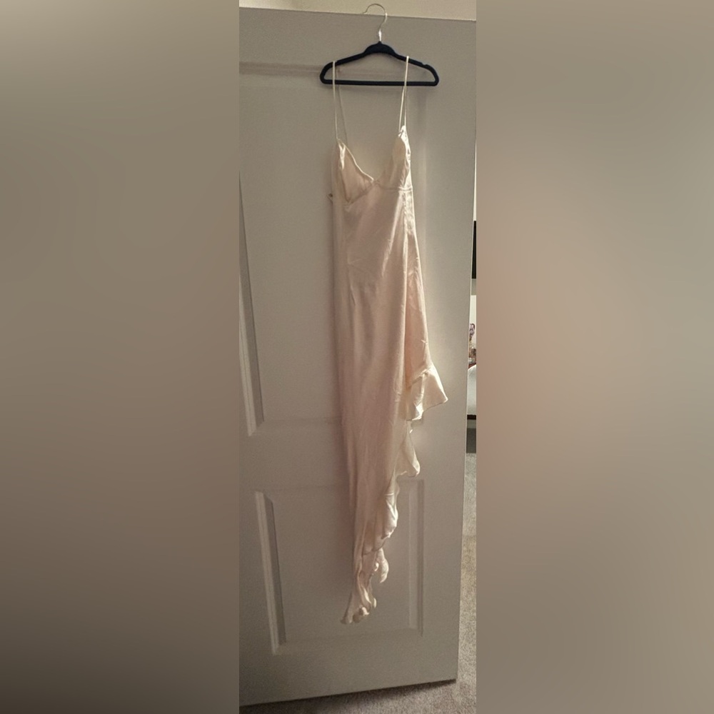 REVOLVE DRESS, with asymmetrical ruffle detailing. Size S. WORN ONCE